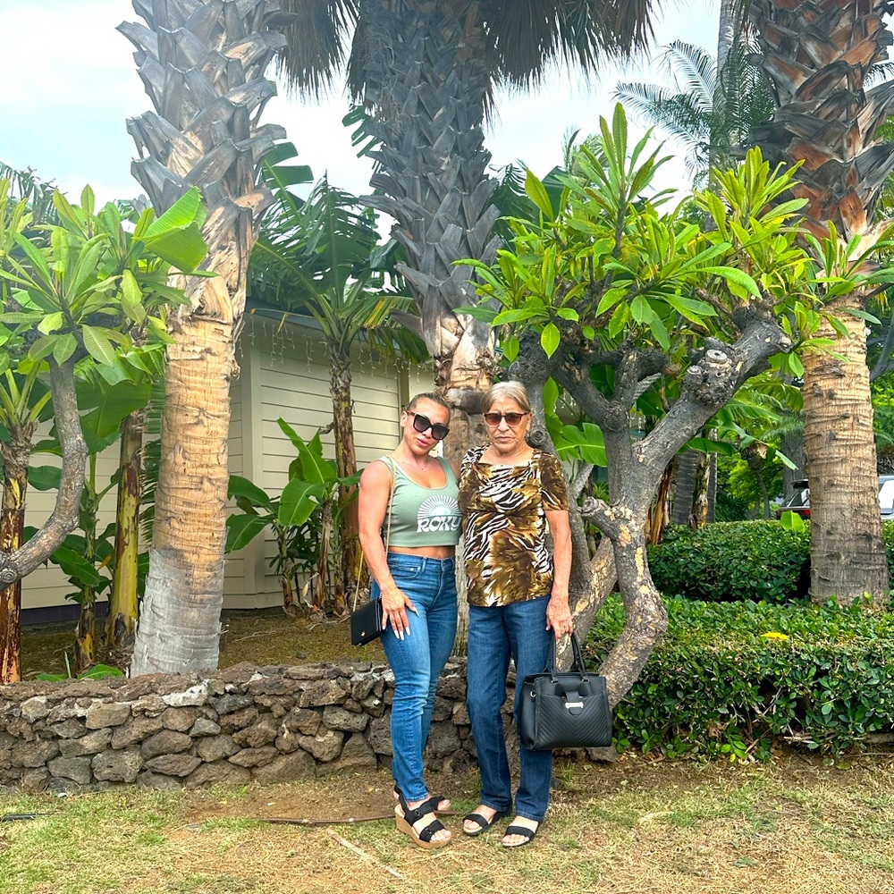 Meet your Posher, Gigi